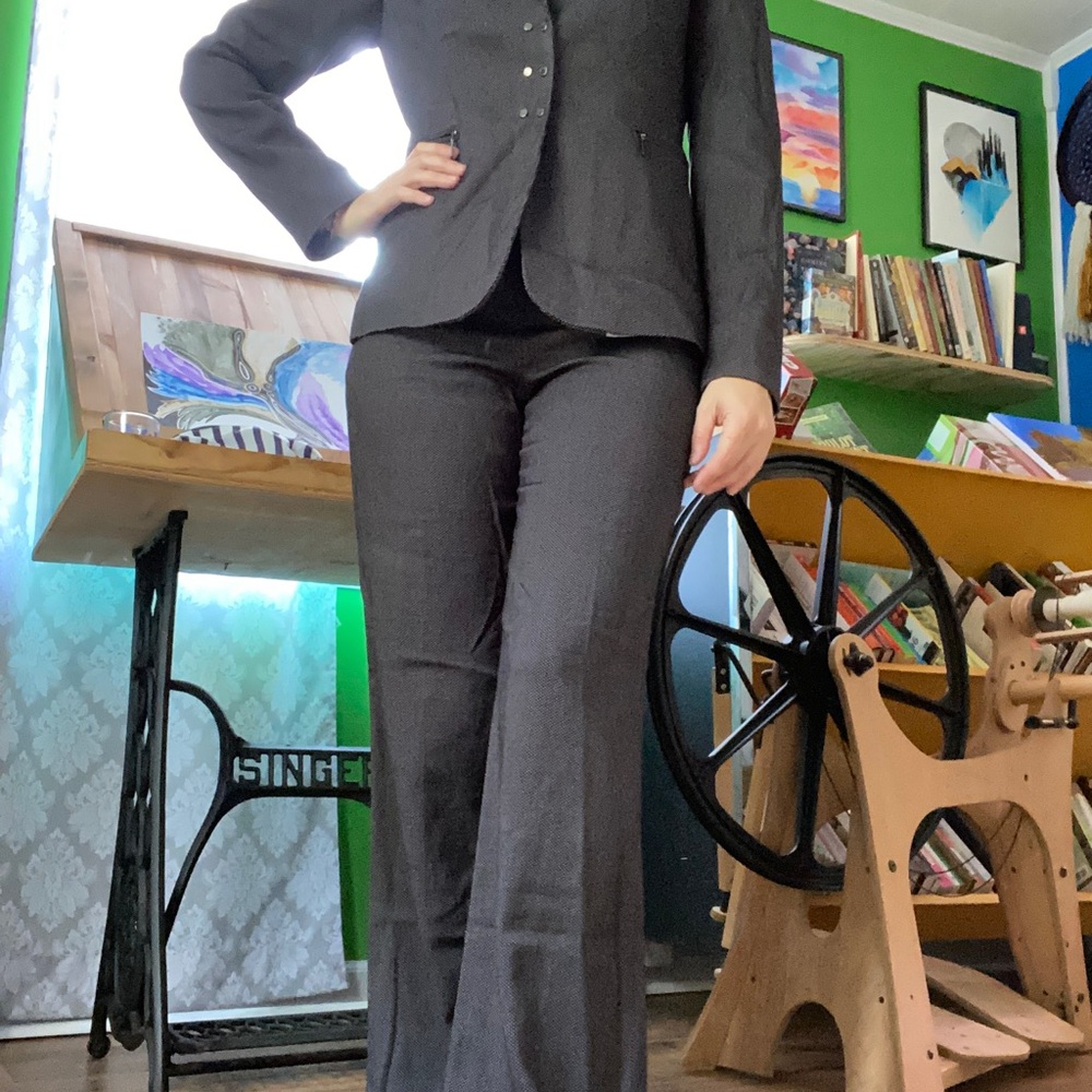 Tahari Jacket & Pant Set